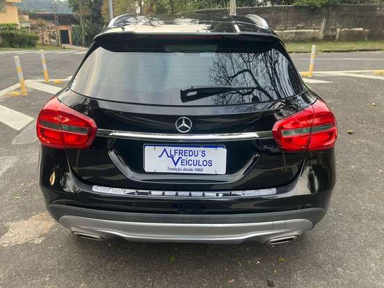 MERCEDES-BENZ-GLA 200-1.6 CGI STYLE 16V TURBO FLEX 4P AUTOMÁTICO MERCEDES-BENZ-GLA 200-2017