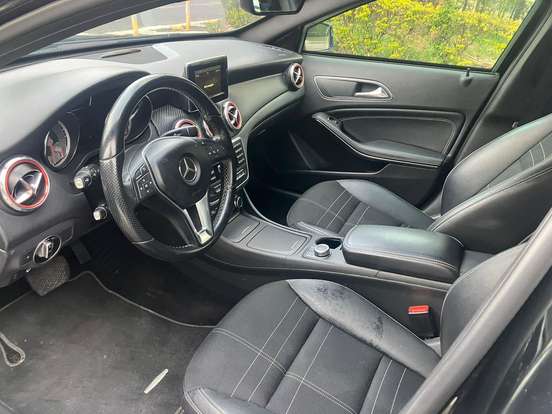 MERCEDES-BENZ-GLA 200-1.6 CGI STYLE 16V TURBO FLEX 4P AUTOMÁTICO MERCEDES-BENZ-GLA 200-2017
