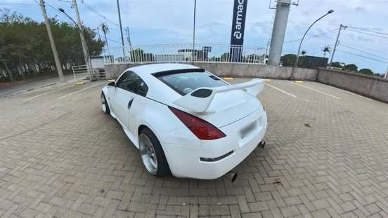 NISSAN-350Z-2005