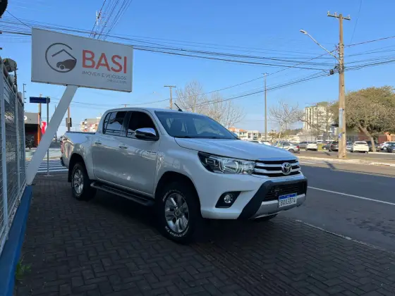 TOYOTA HILUX 2.8 SRV 4X4 CD 16V DIESEL 4P AUTOMÁTICO
