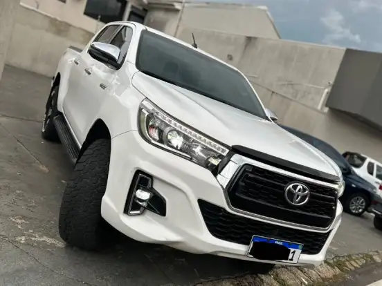 TOYOTA-HILUX-2.8 SRX 4X4 CD 16V DIESEL 4P AUTOMÁTICO TOYOTA-HILUX-2019
