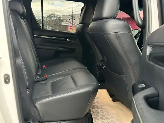 TOYOTA-HILUX-2.8 SRX 4X4 CD 16V DIESEL 4P AUTOMÁTICO TOYOTA-HILUX-2019