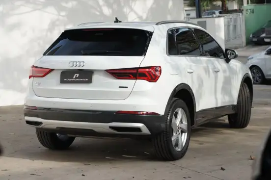 AUDI-Q3-2022