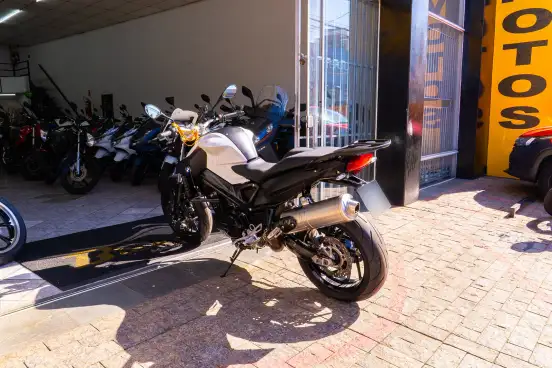 BMW-F 800 R-2011