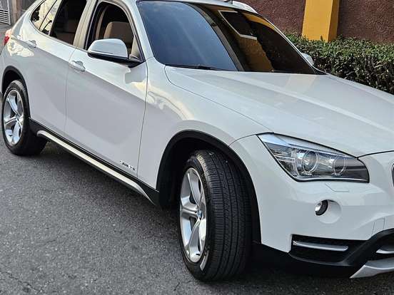 BMW-X1-2.0 16V TURBO GASOLINA SDRIVE20I 4P AUTOMÁTICO BMW-X1-2014