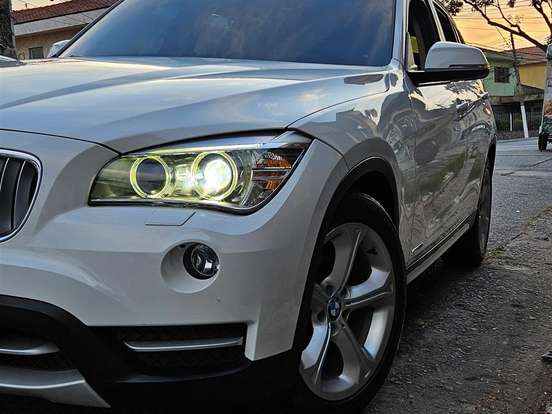 BMW-X1-2.0 16V TURBO GASOLINA SDRIVE20I 4P AUTOMÁTICO BMW-X1-2014