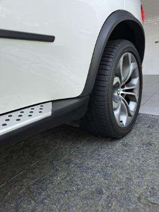 BMW-X5-2011