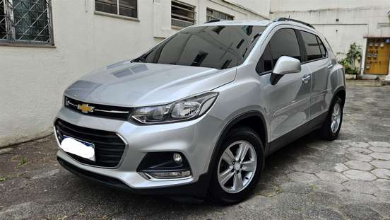 CHEVROLET-TRACKER-2017