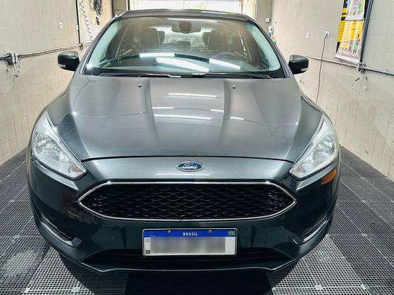 FORD FOCUS 2.0 SE PLUS 16V FLEX 4P POWERSHIFT