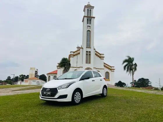 HYUNDAI HB20 1.0 COMFORT 12V FLEX 4P MANUAL HYUNDAI HB20 1.0 COMFORT 12V FLEX 4P MANUAL