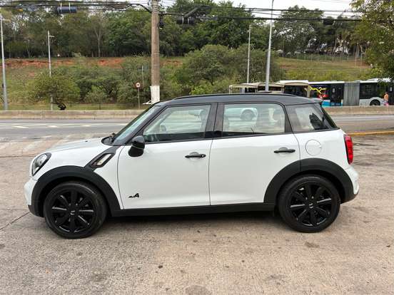 MINI-COUNTRYMAN-1.6 S ALL4 4X4 16V 184CV TURBO GASOLINA 4P AUTOMÁTICO MINI-COUNTRYMAN-2011