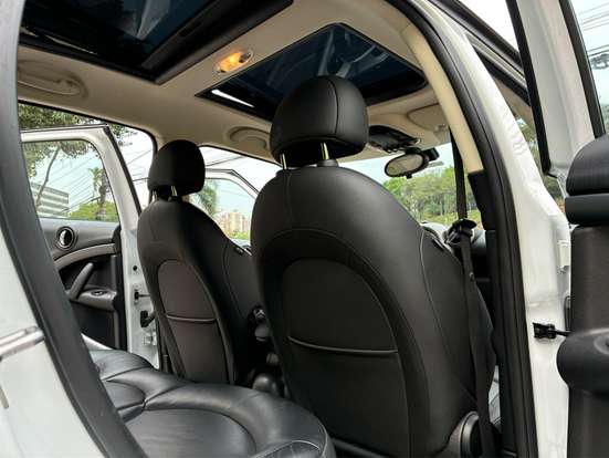 MINI-COUNTRYMAN-2011