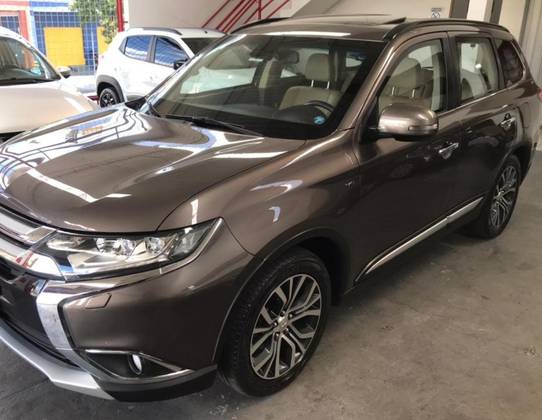 MITSUBISHI OUTLANDER 3.0 GT 4X4 V6 24V GASOLINA 4P AUTOMÁTICO