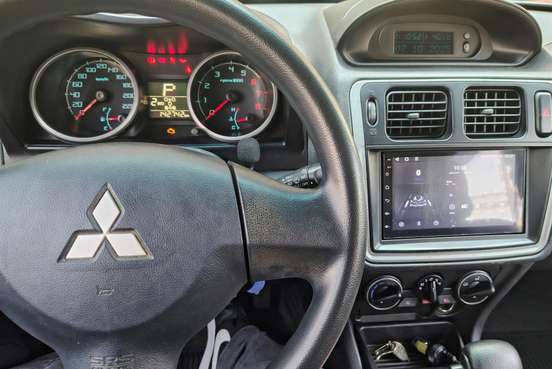 MITSUBISHI-PAJERO TR4-2013