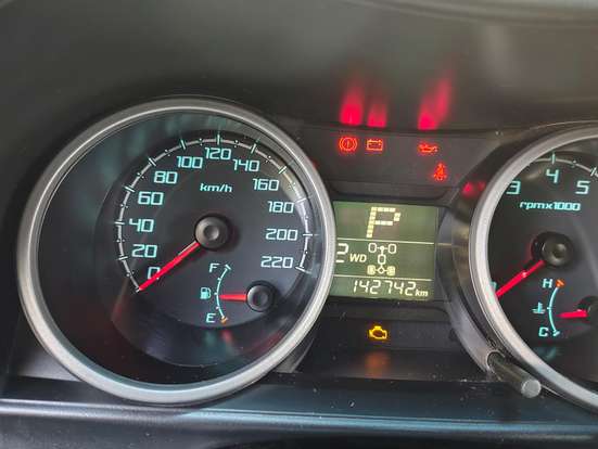 MITSUBISHI-PAJERO TR4-2.0 4X4 16V 140CV FLEX 4P AUTOMÁTICO MITSUBISHI-PAJERO TR4-2013