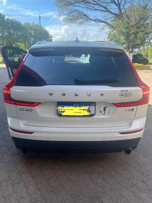 VOLVO XC60 2.0 T5 GASOLINA MOMENTUM AWD GEARTRONIC