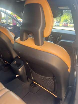 VOLVO-XC60-2018