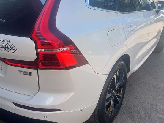 VOLVO-XC60-2.0 T5 GASOLINA MOMENTUM AWD GEARTRONIC VOLVO-XC60-2018