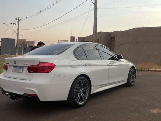 BMW-320i-2.0 M SPORT GP 16V TURBO ACTIVE FLEX 4P AUTOMÁTICO BMW-320i-2016