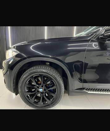 BMW X5 4.4 V8 TURBO GASOLINA XDRIVE50I SECURITY AUTOMÁTICO