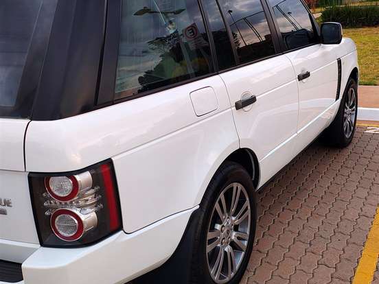 LAND ROVER-RANGE ROVER VOGUE-4.4 ITDV8 4X4 TURBO DIESEL 4P AUTOMÁTICO LAND ROVER-RANGE ROVER VOGUE-2011