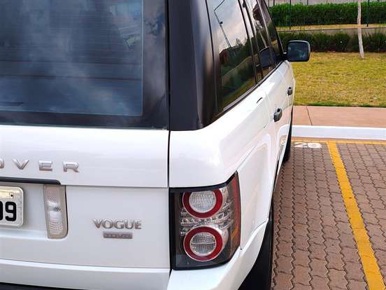 LAND ROVER-RANGE ROVER VOGUE-4.4 ITDV8 4X4 TURBO DIESEL 4P AUTOMÁTICO LAND ROVER-RANGE ROVER VOGUE-2011
