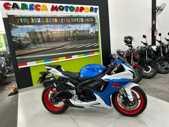 SUZUKI GSX-R750 