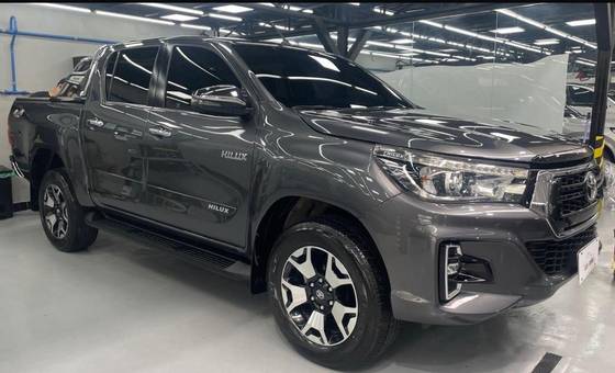 TOYOTA HILUX 2.8 SRX 4X4 CD 16V DIESEL 4P AUTOMÁTICO