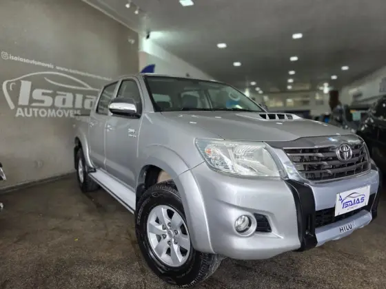 TOYOTA HILUX 3.0 SRV 4X4 CD 16V TURBO INTERCOOLER DIESEL 4P MANUAL TOYOTA HILUX 3.0 SRV 4X4 CD 16V TURBO INTERCOOLER DIESEL 4P MANUAL