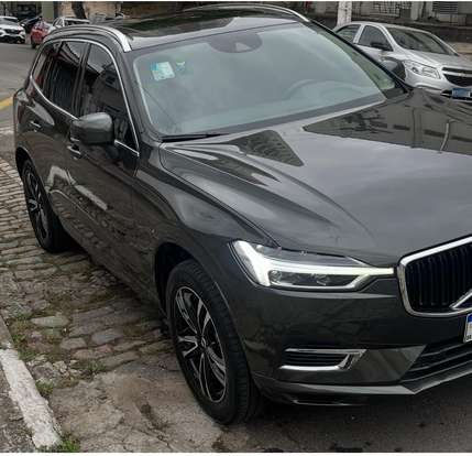 VOLVO-XC60-2020