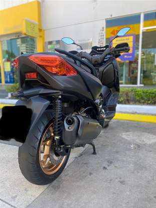 YAMAHA-XMAX ABS-2024