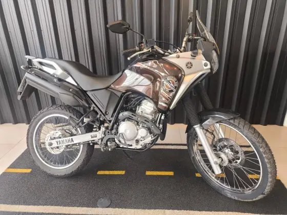 YAMAHA XTZ 250 TÉNÉRÉ YAMAHA XTZ 250 TÉNÉRÉ