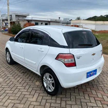 CHEVROLET AGILE 1.4 MPFI LTZ 8V FLEX 4P MANUAL