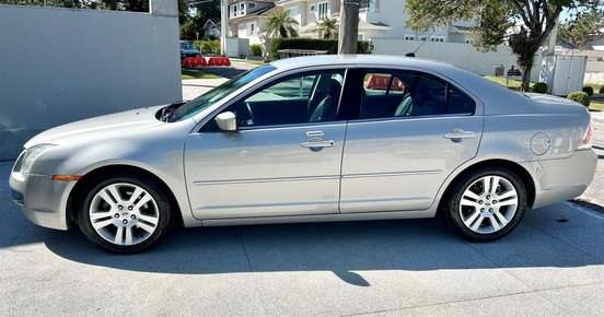 FORD-FUSION-2008