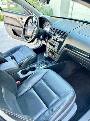 FORD-FUSION-2008
