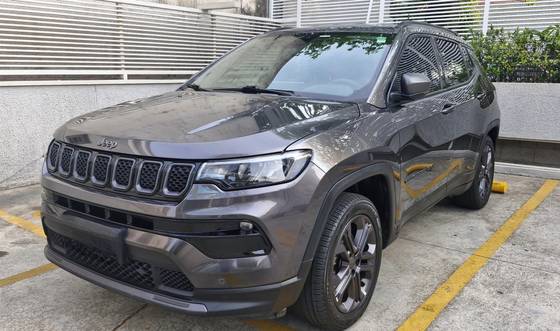 JEEP COMPASS 1.3 T270 TURBO FLEX LONGITUDE AT6
