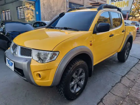 MITSUBISHI-L200 SAVANA-3.2 4X4 16V TURBO INTERCOOLER DIESEL 4P MANUAL MITSUBISHI-L200 SAVANA-2016