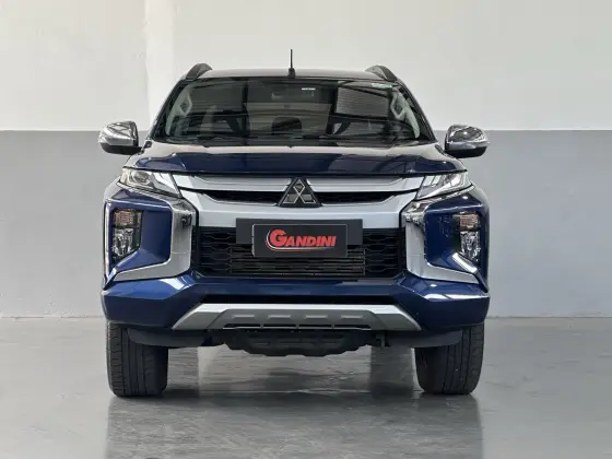 MITSUBISHI L200 TRITON 2.4 16V TURBO DIESEL SPORT HPE CD 4P 4X4 AUTOMÁTICO