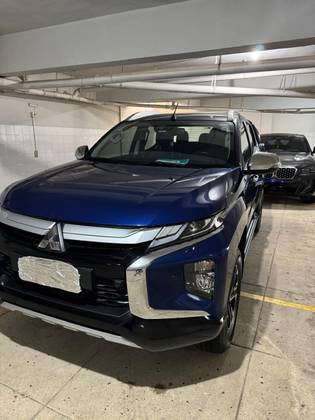 MITSUBISHI L200 TRITON 2.4 16V TURBO DIESEL SPORT HPE-S CD 4P 4X4 AUTOMÁTICO