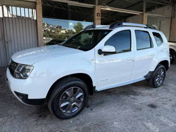 RENAULT DUSTER 1.6 16V SCE FLEX DYNAMIQUE MANUAL RENAULT DUSTER 1.6 16V SCE FLEX DYNAMIQUE MANUAL