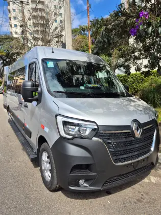 RENAULT MASTER 2.3 DCI DIESEL MINIBUS EXECUTIVE 16L L3H2 3P MANUAL
