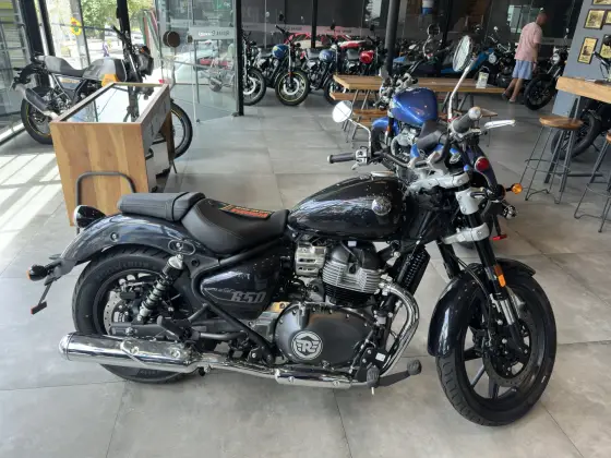 ROYAL ENFIELD METEOR 650 ASTRAL ROYAL ENFIELD METEOR 650 ASTRAL