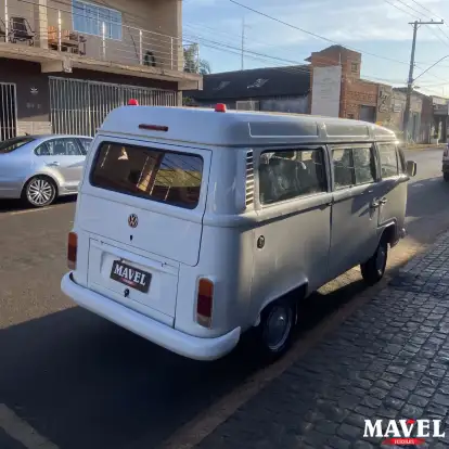 VOLKSWAGEN-KOMBI-2013