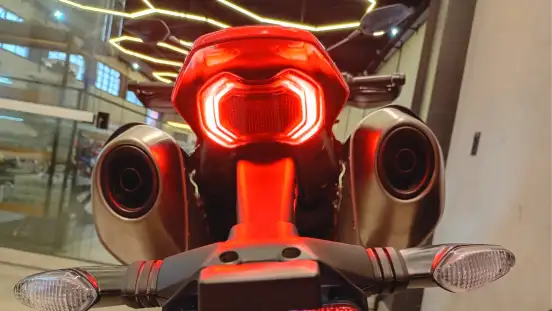 DUCATI-HYPERMOTARD 698 MONO-2025