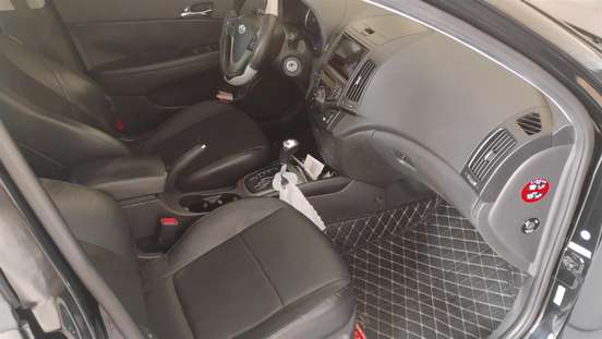 HYUNDAI-I30-2010