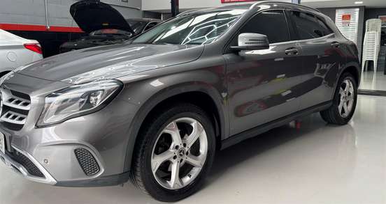 MERCEDES-BENZ-GLA 200-2019