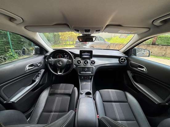 MERCEDES-BENZ-GLA 200-1.6 CGI FLEX ADVANCE 7G-DCT MERCEDES-BENZ-GLA 200-2019
