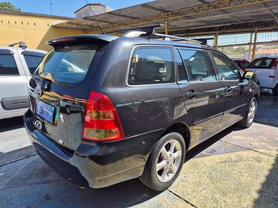TOYOTA-FIELDER-2004