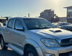 TOYOTA HILUX 3.0 SRV 4X4 CD 16V TURBO INTERCOOLER DIESEL 4P AUTOMÁTICO TOYOTA HILUX 3.0 SRV 4X4 CD 16V TURBO INTERCOOLER DIESEL 4P AUTOMÁTICO