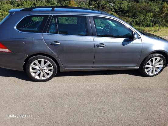 VOLKSWAGEN-JETTA-2.5 I VARIANT 20V 170CV GASOLINA 4P TIPTRONIC VOLKSWAGEN-JETTA-2010